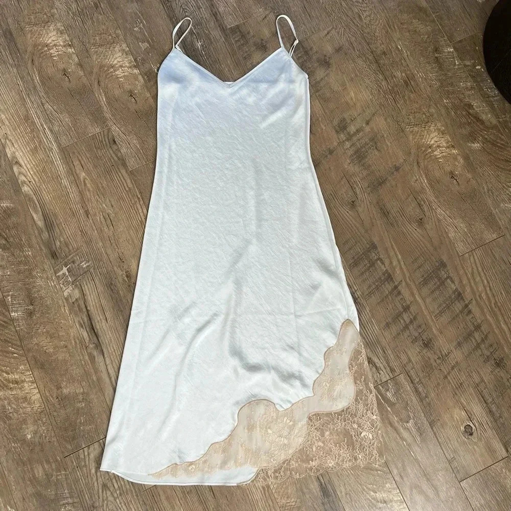 Aritzia Wilfred Sonnet Satin Dress
